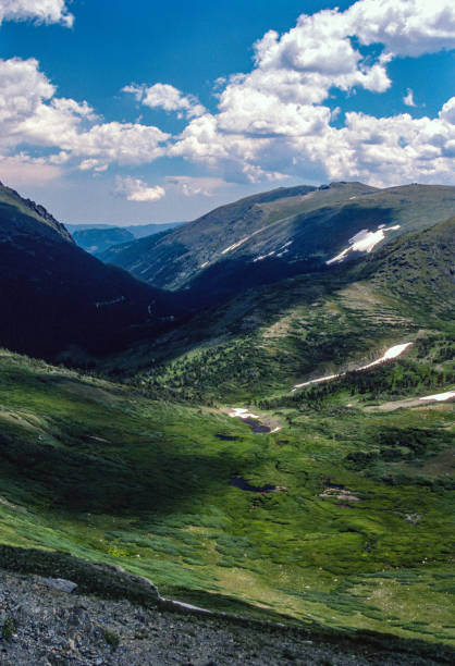istock Rocky Mountain NP - Trail Ridge Road Fall River Valley Shadows - 1986 1253368824