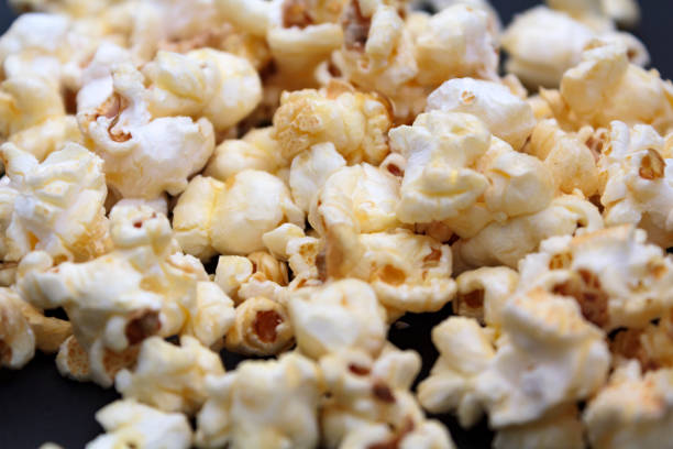 istock Heap of sweet popcorns 1253370371