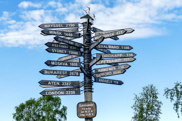 istock Monument in finland sweden border pajala 1253372787