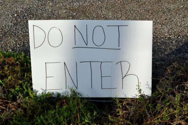istock Do Not Enter White Signage Outdoors 1253384087