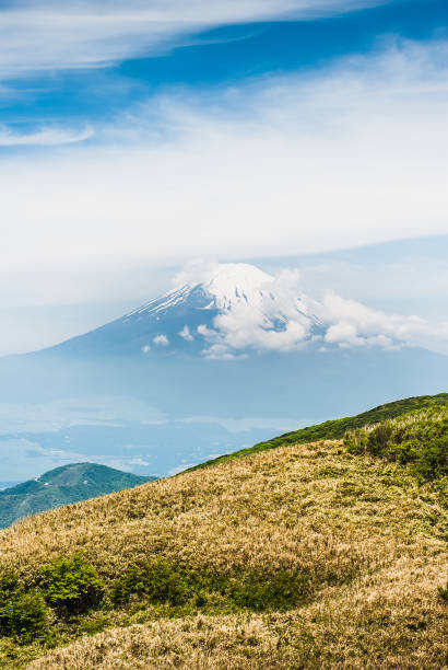 Mount Fuji in Japan Seen from Mount Fuji in spring in Japan reflet stock pictures, royalty-free photos & images