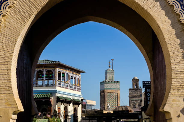 мечеть в фес-марокко, фото в качестве фона - ancient past arch natural arch стоковые фото и изображения