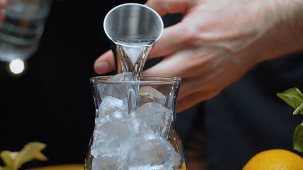 istock Preparing sex on the beach cocktail 1253461517