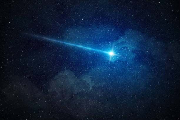 shooting star falling star shining in starry night sky comet photos stock pictures, royalty-free photos & images