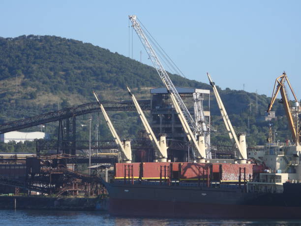 istock Piombino Sea Port 1253527697
