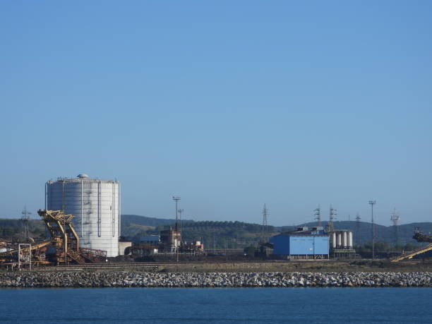 istock Piombino Sea Port 1253528034