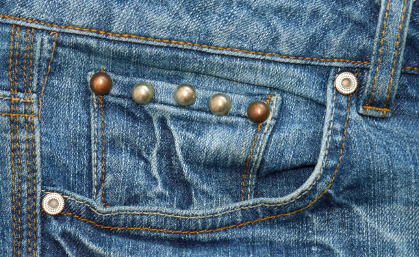 bolso jeans com rebites - brass buttons - fotografias e filmes do acervo