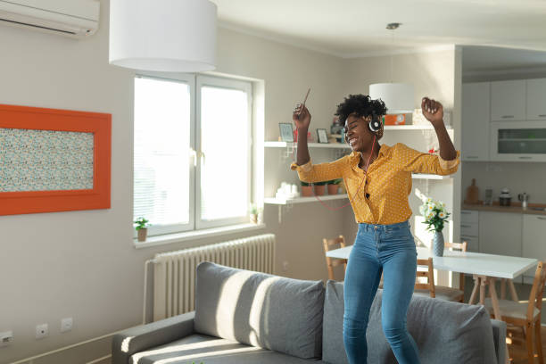 istock Dance to the music 1253534578