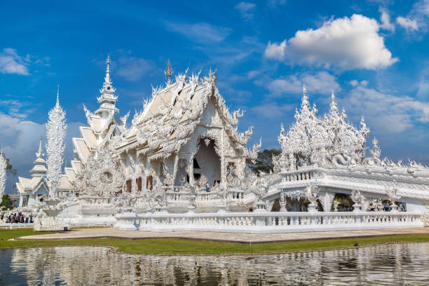 istock White Temple (Wat Rong Khun) in Chiang Rai 1253537247