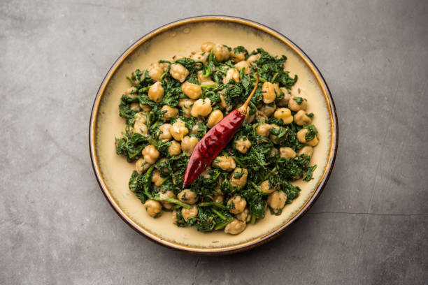 istock Spinach chickpea Dry Curry / Palak chana Sukhi masala sabzi 1253593403