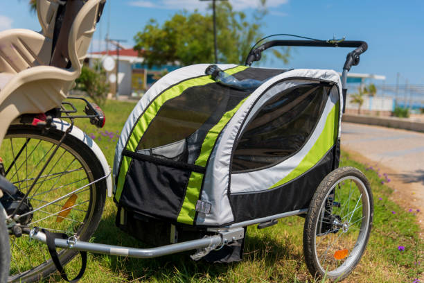 istock Family Bike 1253639659