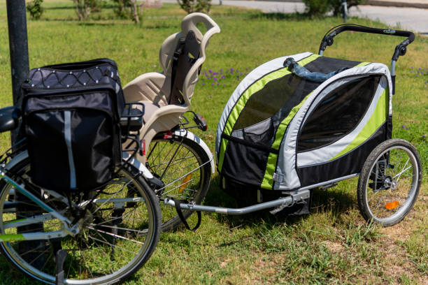 istock Family Bike 1253639688