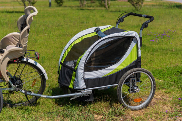 istock Family Bike 1253639694