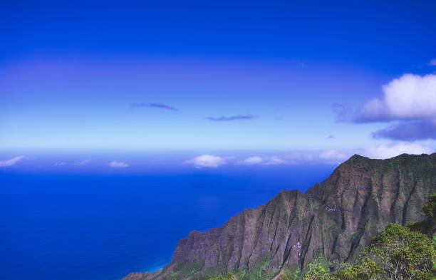 istock The Napali Coast on Kauai, Hawaii 1253665557