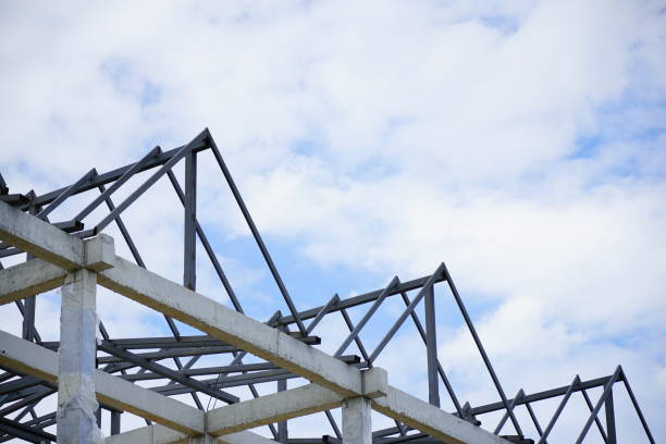 istock Structure of steel roof frame 1253675101