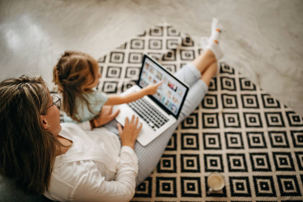 istock I want this toy 1253757393