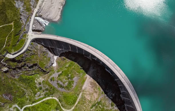 istock Overhead aerial view of Stausee Mooserboden Dam, Kaprun, Austria 1253818564