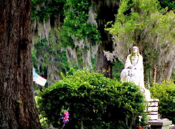 istock Bonaventure Cemetery in Savannah, GA 1253832942
