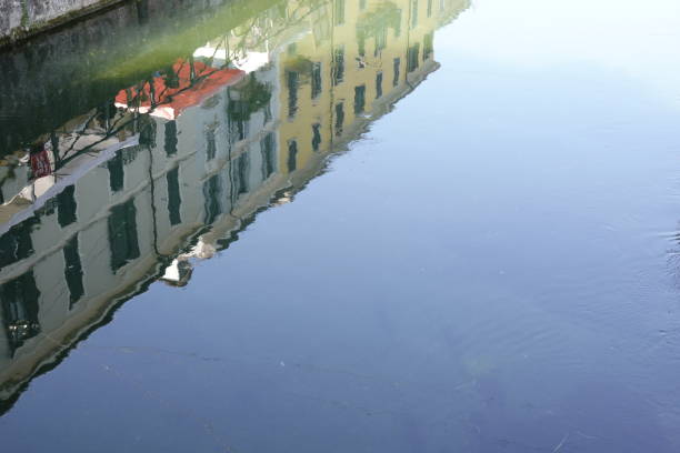 istock street market in Milan 1253896003