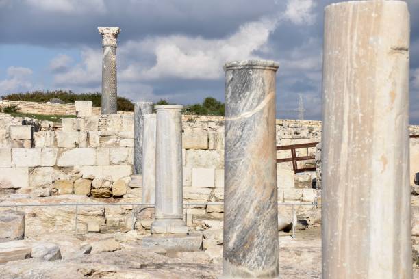 istock Staggered Row of Marble Column Ruins 1253989232