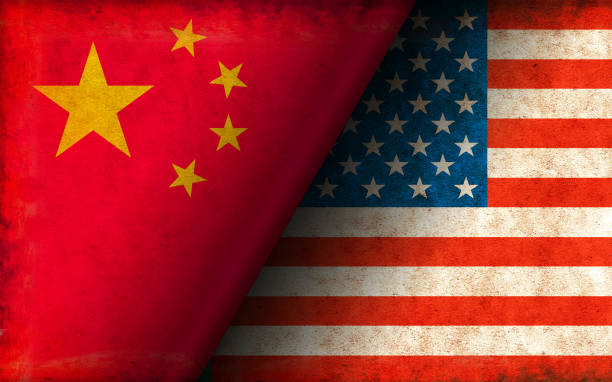 istock Grunge country flag illustration / China vs USA (Political or economic conflict) 1253998062