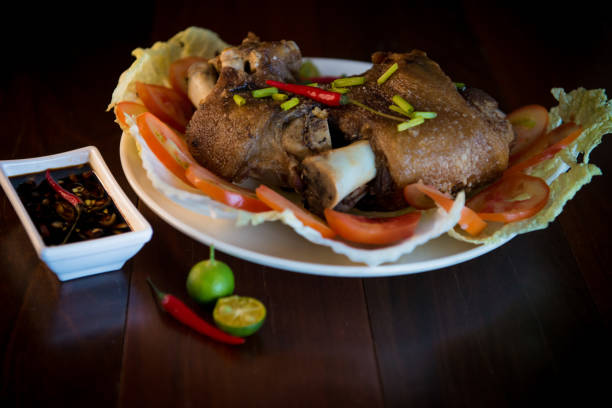 istock Crispy Fried Pork Meal 1253999153
