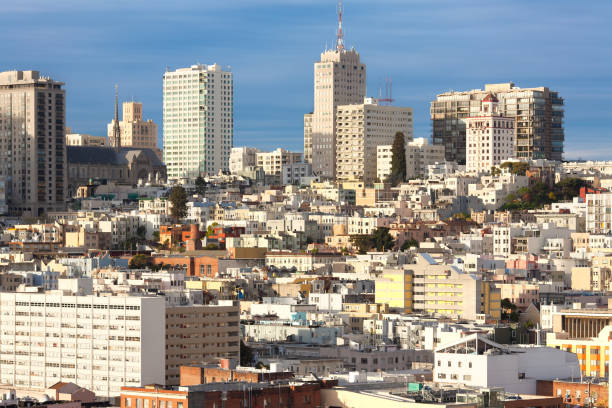 cityscape of buildings at nob hill neighborhood in san francisco. - nob hill imagens e fotografias de stock