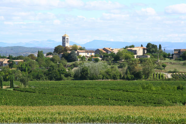 beaulieu, ardache en francia - ardeche fotografías e imágenes de stock