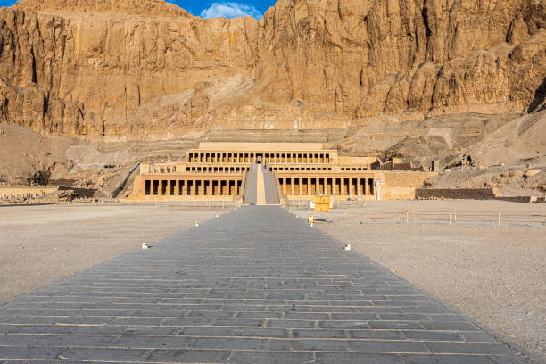istock Temple of Hatshepsut 1254089919
