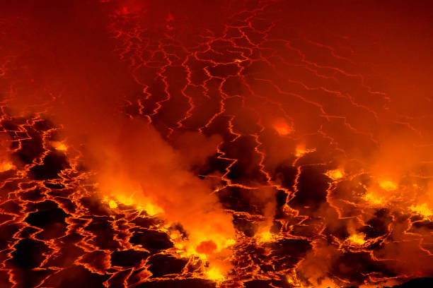 istock Volcan Nyrangongo, Rift Valley, R.D. Congo 1254124217