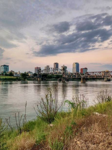 istock Autumn Morning in Little Rock 1254185648