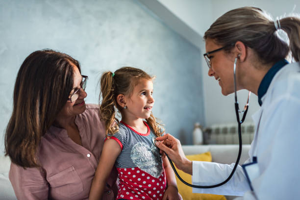 istock Healthcare worker at home visit 1254213103