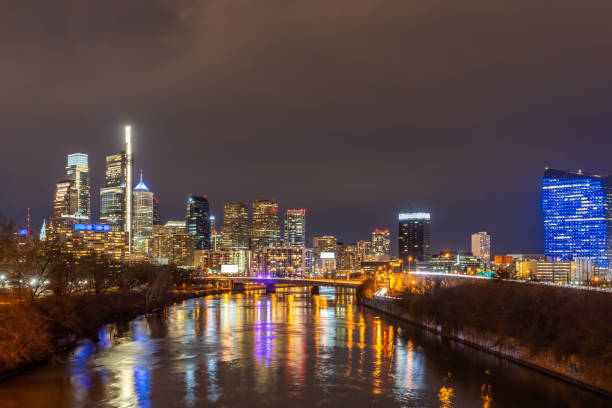 istock Philadelphia city night 1254250458