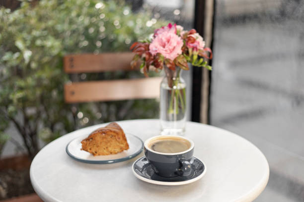 istock Americano and Carrot Cake 1254282356