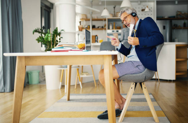 Professor Dressing Code 2,600+ Dress Code Work Photos Stock Photos, Pictures & Royalty-Free ...