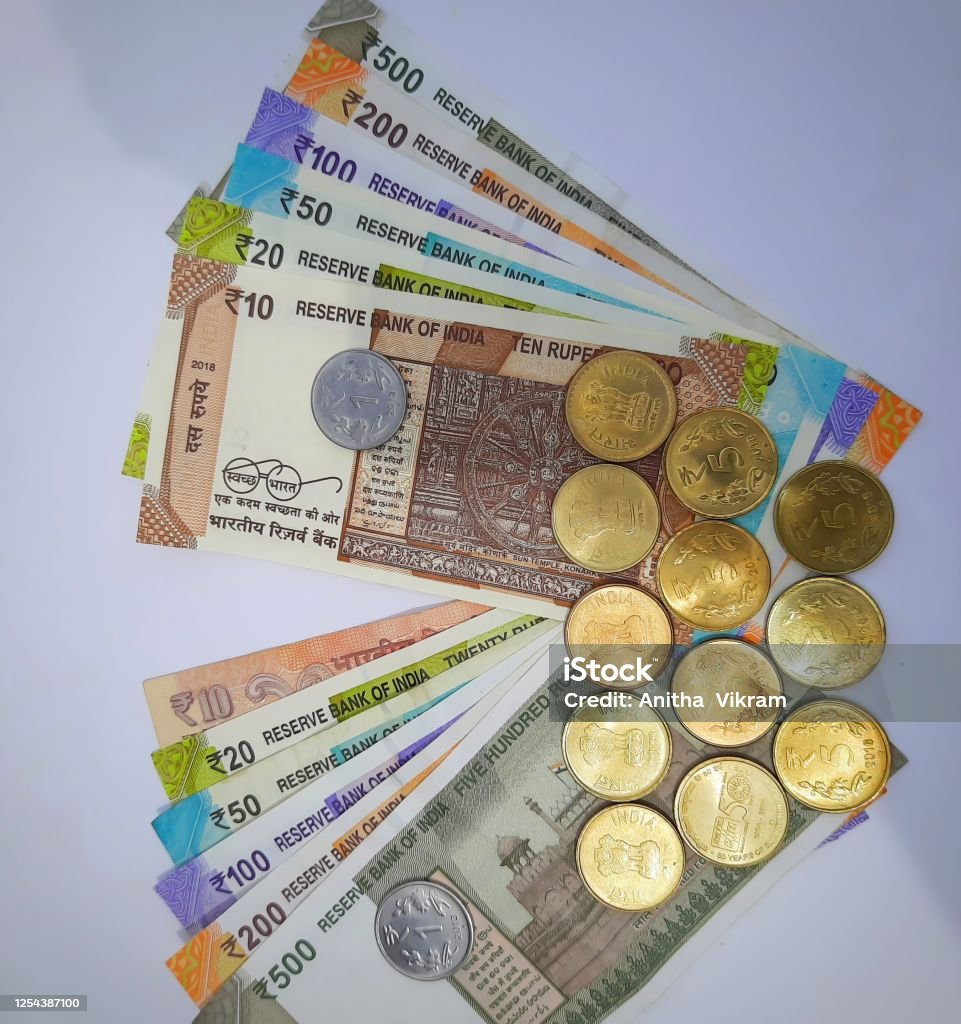 Tiền Tệ Rupee Mới Của Ấn Độ Lan Rộng Từ Số Lượng Đơn Đặt Hàng Ngày