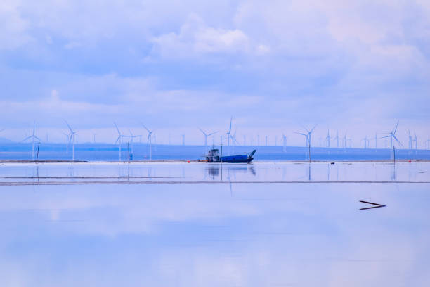 istock Qinghai Chaka Salt Lake 1254407242