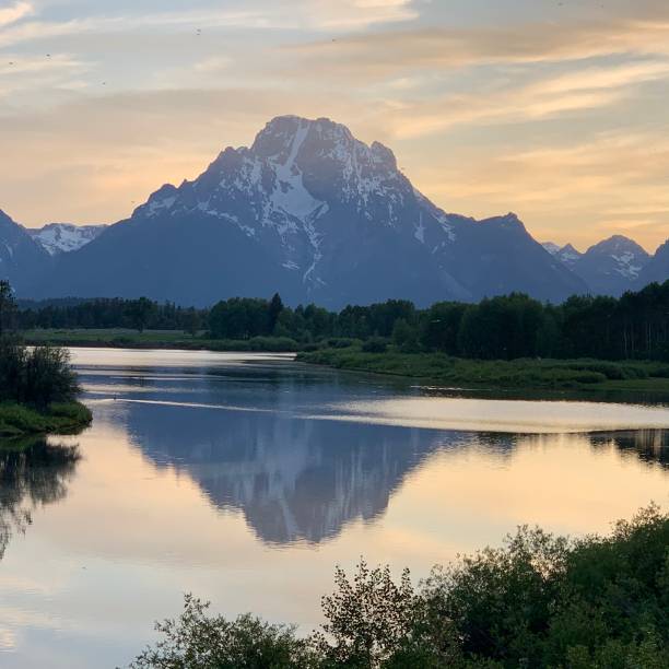 reflection - snake river mt moran nature grand teton national park imagens e fotografias de stock