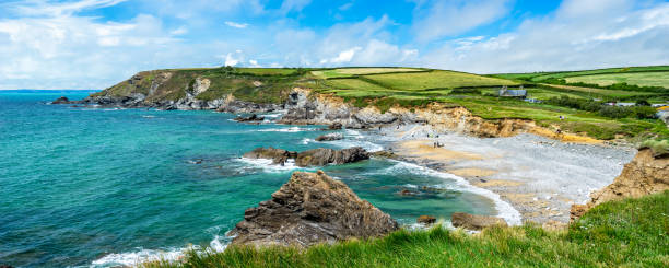 istock Dollar Cove Gunwalloe Cornwall England UK 1254450863