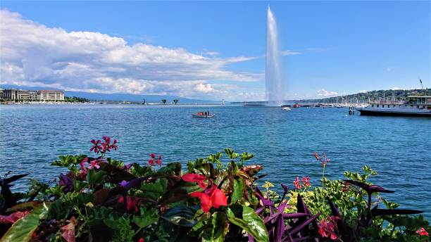 istock Fountain Jet d'eau at the Lake Geneva. 1254509207