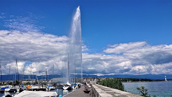 Fountain Jet d'eau at the Lake Geneva.