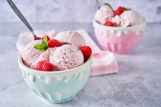 istock Strawberry Ice Cream with Fresh Strawberries 1254568663