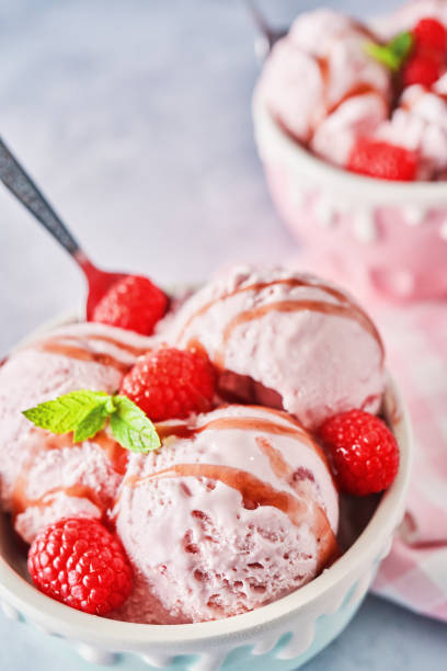 istock Strawberry Ice Cream with Fresh Strawberries 1254569721