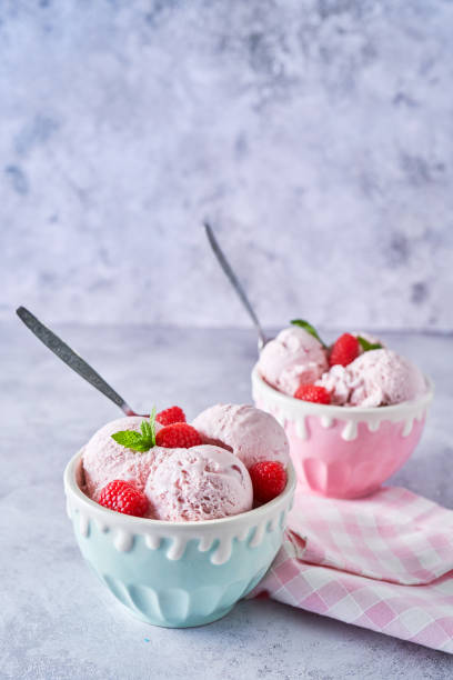 istock Strawberry Ice Cream with Fresh Strawberries 1254569758
