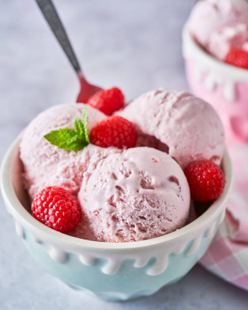 istock Strawberry Ice Cream with Fresh Strawberries 1254570042