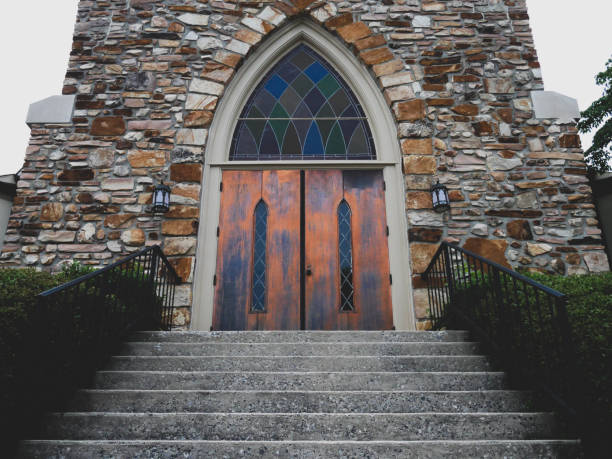 istock Church Doors 1254612390