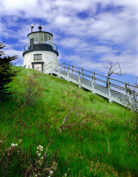 совы голову маяк в штате мэн - owls head lighthouse стоковые фото и изображения