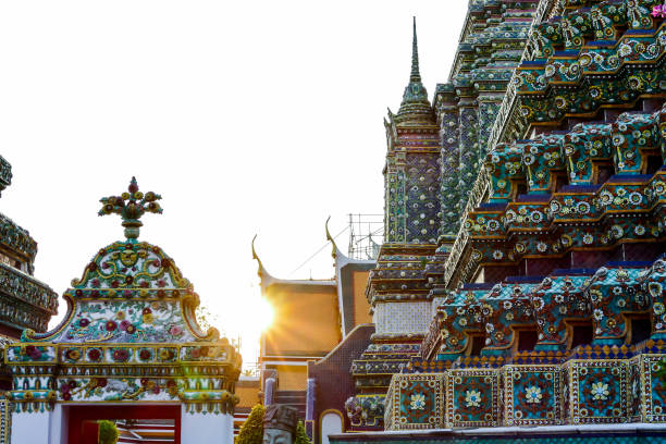 hermosa foto del templo wat pho, ciudad de bangkok tomada en tailandia - wat pho fotografías e imágenes de stock