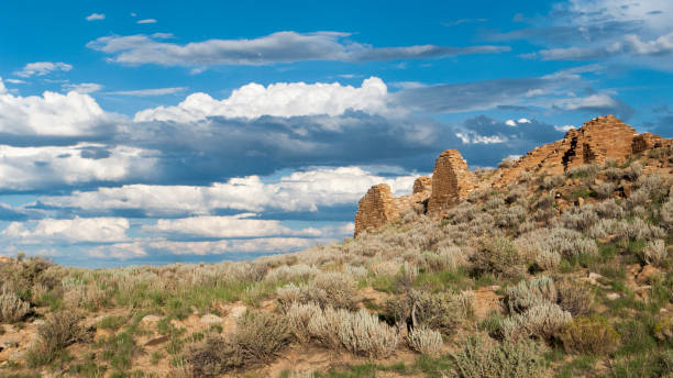 Chaco Culture National Historic Site - Tsin Kletzin Ruins ruins of pueblo dwellings, built about 1000 years ago in Chaco Canyon New Mexico chaco culture national historic park stock pictures, royalty-free photos & images