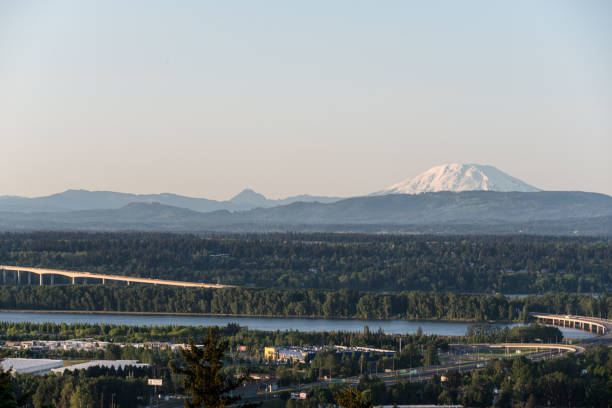 St Helens Washington bridge Oregon Columbia river Columbia river St. Helens Washington trees green rocky butte mount st helens stock pictures, royalty-free photos & images